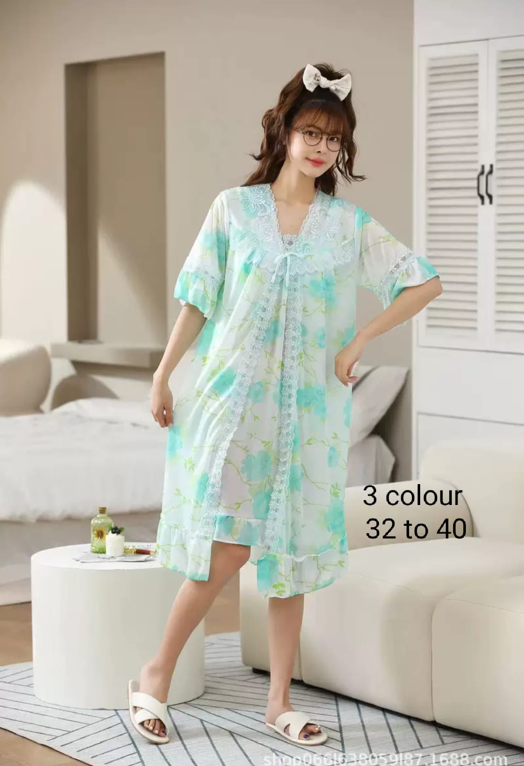 Paste color night dress