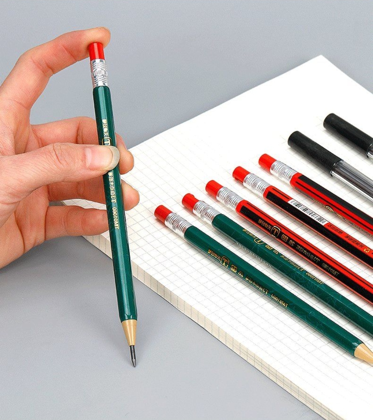 Creative Mechanical Pencil 2PCS Combo Set – Red & Green with 16 Refill Leads - Image 9